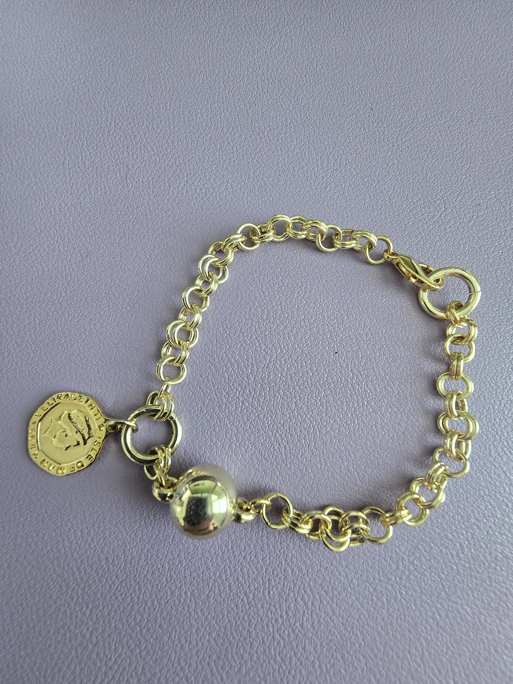 Gold Tone Chain Charm Bracelet with Hanging Coin, Like New! - Picture 2 of 8